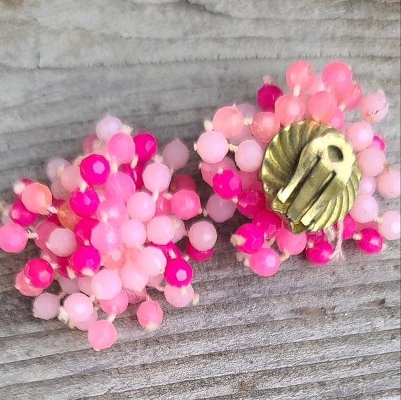 90s Clip On Earrings Pink Bursts - Picture 2 of 3